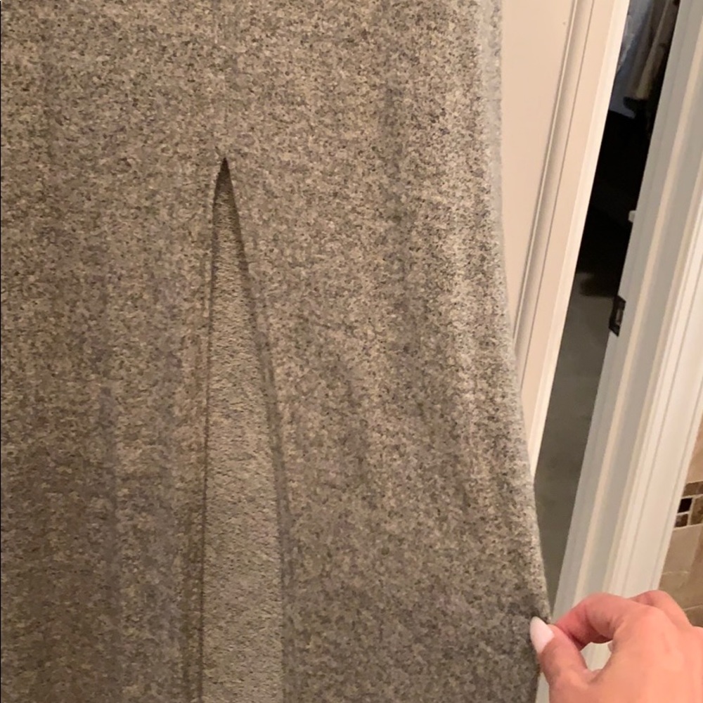 Long split sweater - Picture 3 of 3